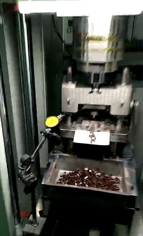 爱体育（中国）机械伺服压机精度测试视频演示